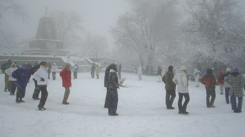 Пловдив блокиран от снега