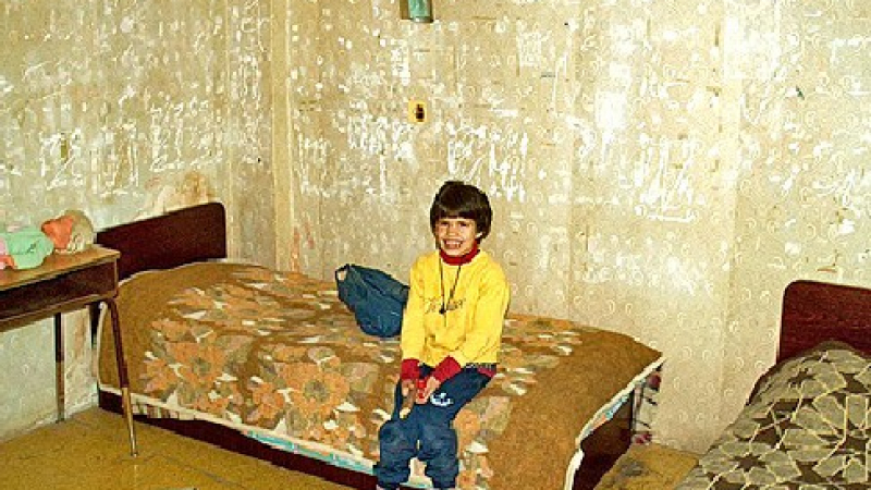 26 деца издъхнаха в приют на смъртта, крият го
