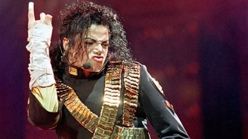 Световноизвестен топ рапър вкара в албума си неиздавана песен на Майкъл Джексън 
