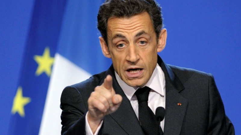 Думите на Саркози за Русия и Крим взривиха политиката във Франция