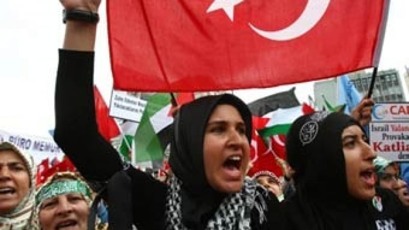 Турция заплаши да прекрати военните и търговски споразумения с Израел