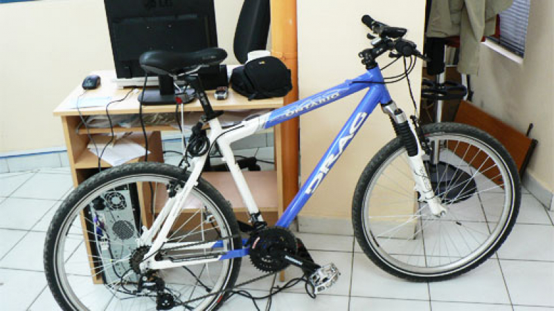 Кметът на Русе тръгна с колело на работа