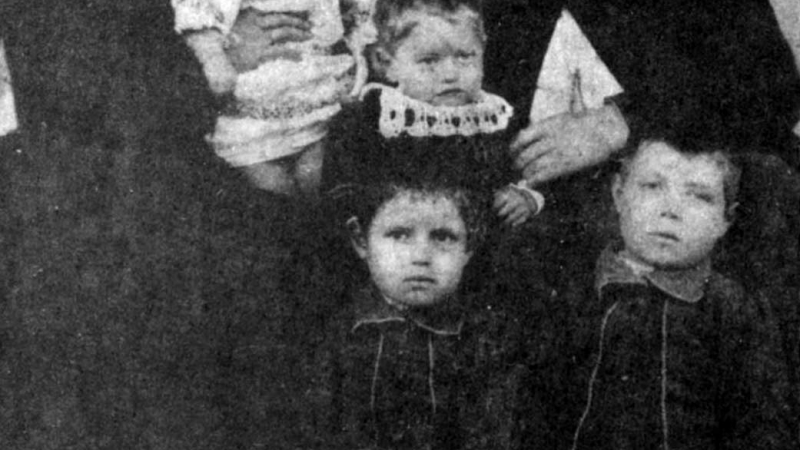 Историкът Симеон Геров: И четиримата синове на Райна Княгиня са изпратени в лагери след 9 септември