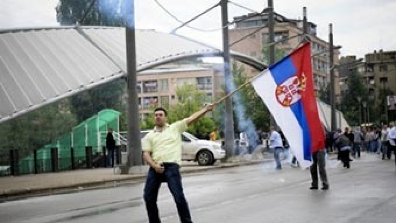 Кметът на албанската част на Косовска Митровица се закани с война, ако Сърбия...