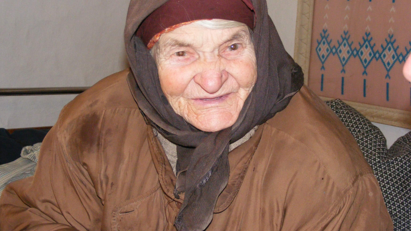 Баба Гюлбие Юмер кара 104 години 