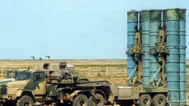 Русия отрече да е доставяла зенитни ракети С-300 за Иран