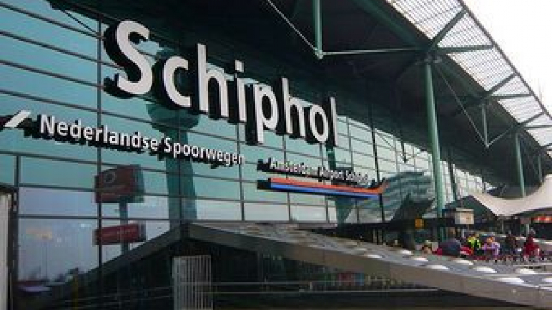 Ужас на летището в Амстердам, хиляди пътници са заложници  