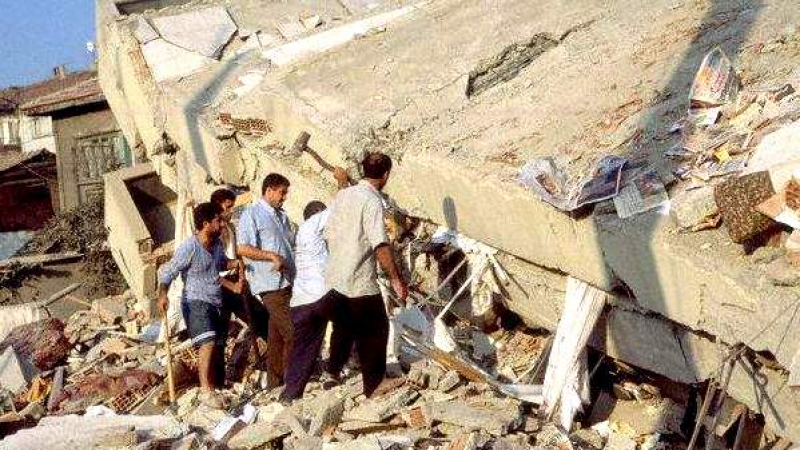 Италия в паника! Сеизмолог разкри потресаващи данни за земетресението, разлюляло страната