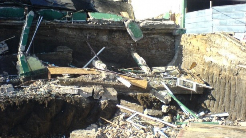 Стена се срути върху 12-годишно дете в село Присад