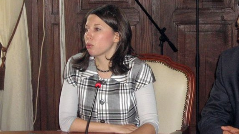 МОМН било признало дипломата на Калина Илиева