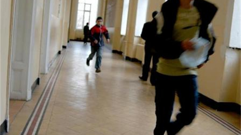 Ученически банди тероризират Хасково