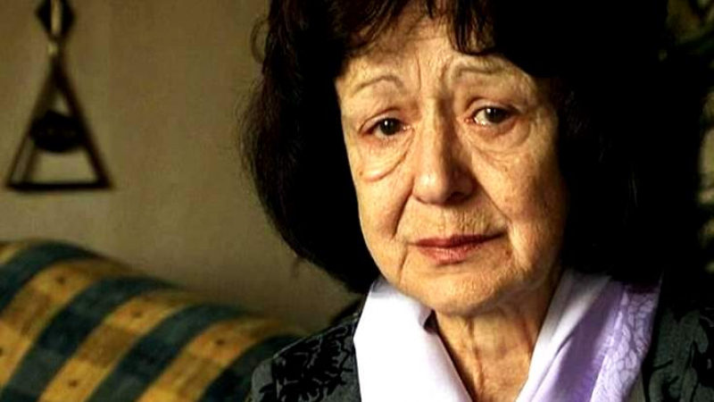 Теодора Баташова: Вера Кочовска предсказа, че синът ми ще умре млад