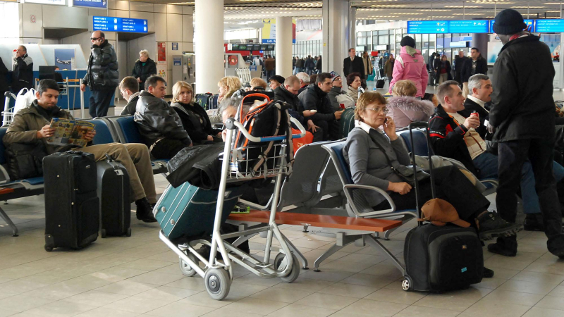 Закъснели полети от летище София