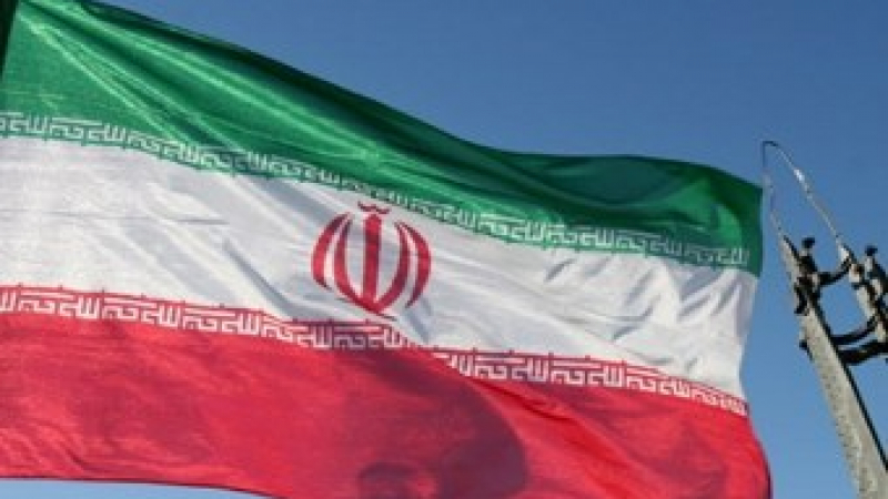 На изток става напечено: Иран приведе флота си в бойна готовност, планира удар по... 