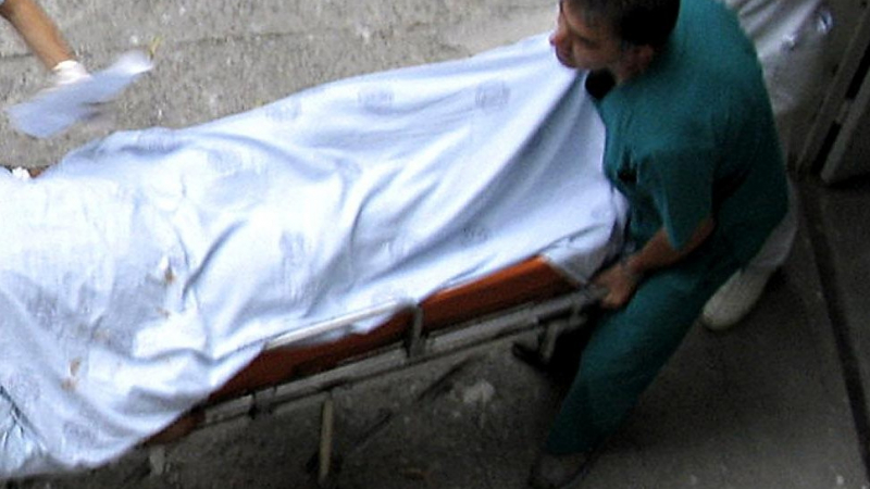 Млада жена умря пред болница заради Спешна помощ