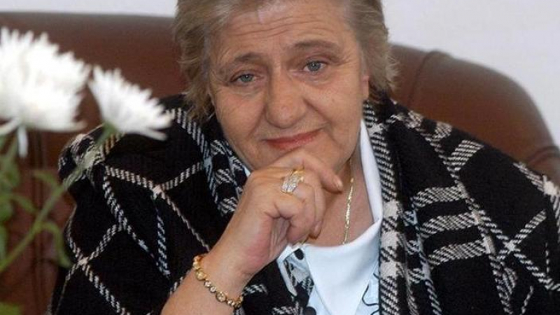 Почина Вера Кочовска 