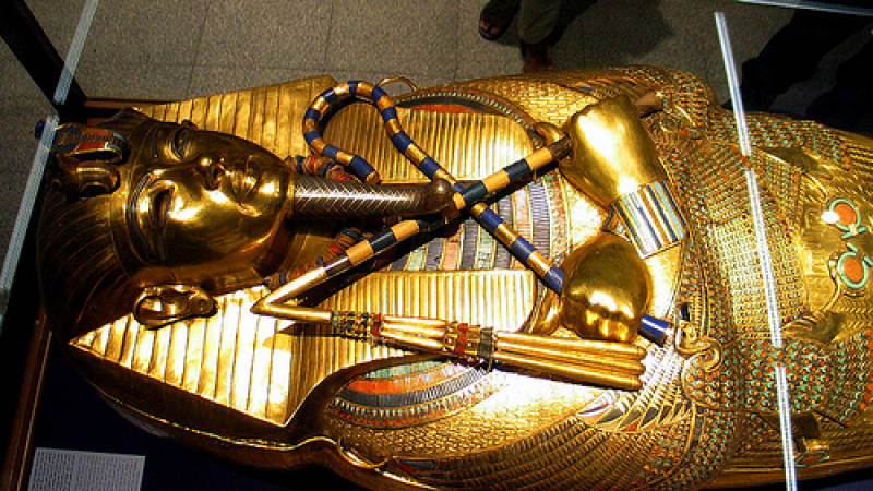 Тутанкамон поразен от безредиците в Египет