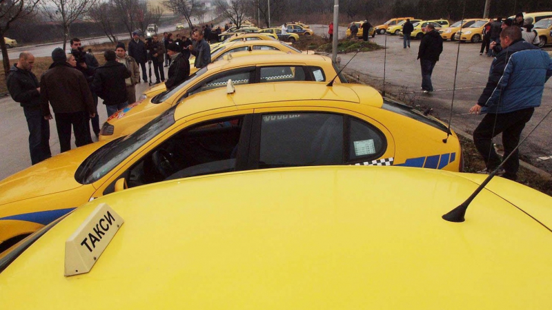 Варненски таксиджии излизат на протест