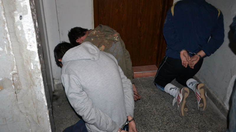 Арестуваха наркодилъри в столицата