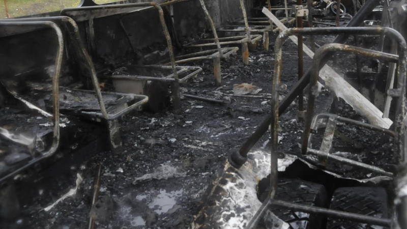 Градски автобус изгоря в София