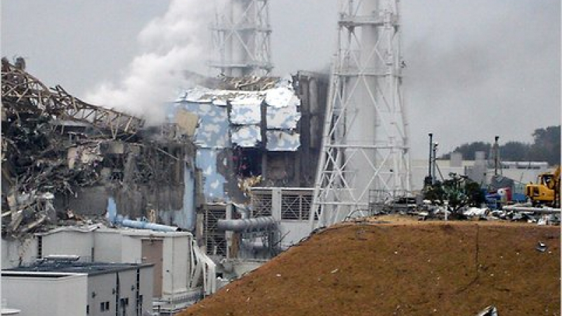 И САЩ: Япония не казва всичко за реакторите