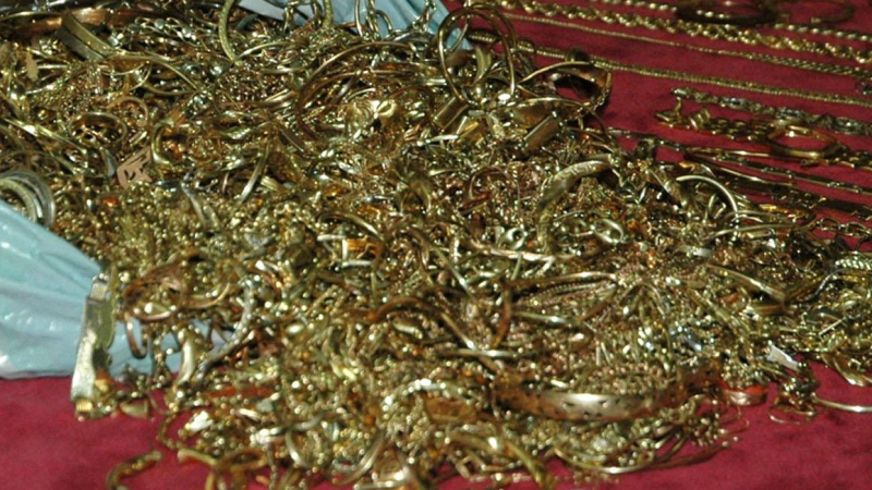Данъчните продават на търг 14 кг контрабандно злато