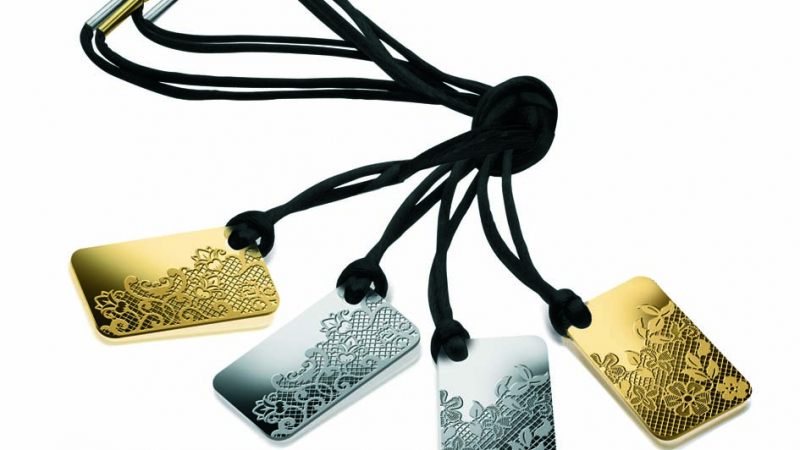 Райфайзен предлага златни и сребърни медальони за предстоящите празници