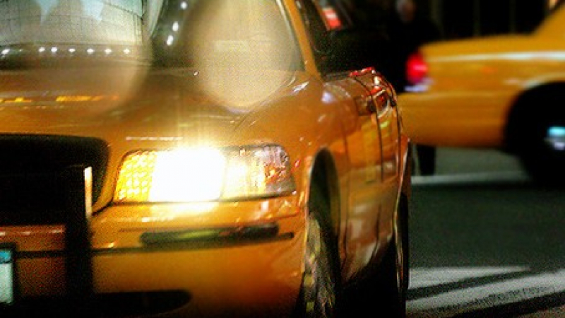 Катаджии се маскират като таксиджии