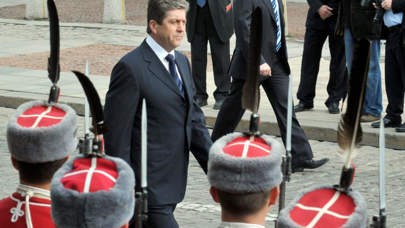Първанов на последния си президентски парад: Армията вкара България в НАТО