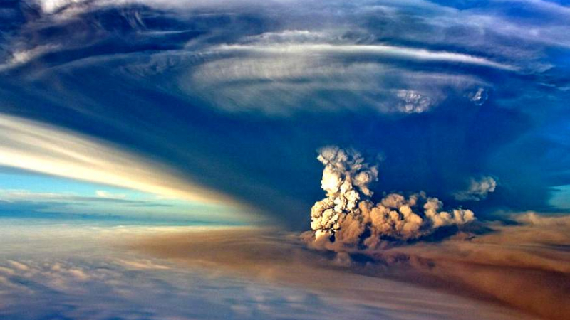 Иде ли насам пепелта от вулкана в Исландия?