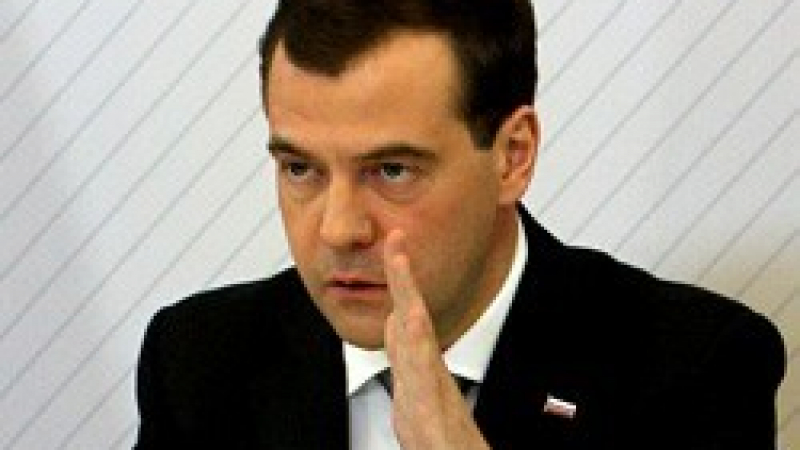 Медведев прехвърлил педофилските дела на Следствения комитет