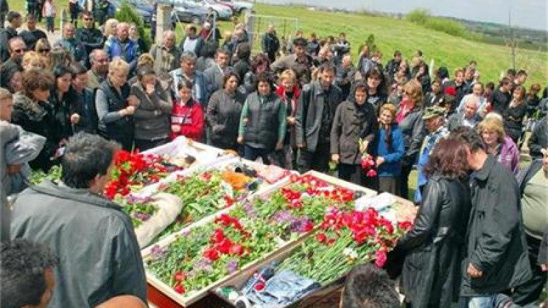Убиецът на децата в Симеоновград още е на свобода