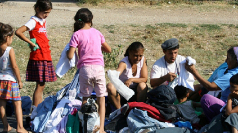 Роми заплождат булките на децата си