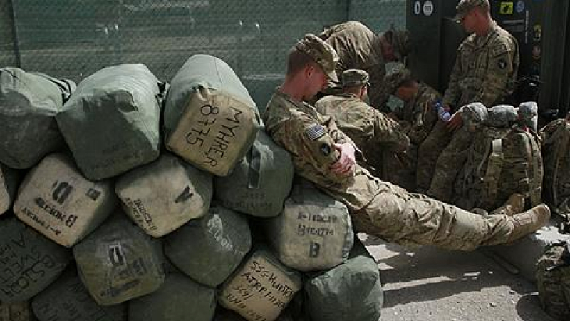 На американските войници в Афганистан може да им забавят заплатите