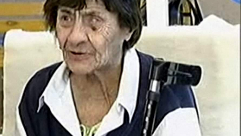 Внуци зарязаха живата легенда на българския баскетбол в старчески дом