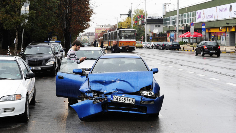 Олигарх катастрофира в София
