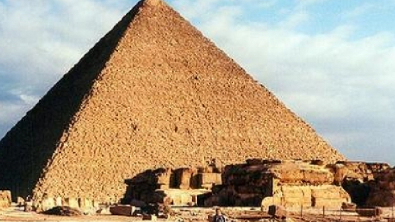Затварят Хеопсовата пирамида заради 11.11.11
