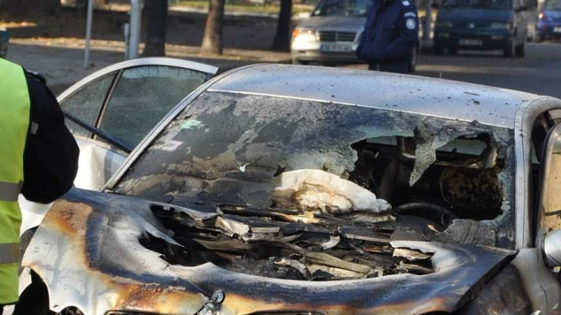 И в Пловдив горят автомобили