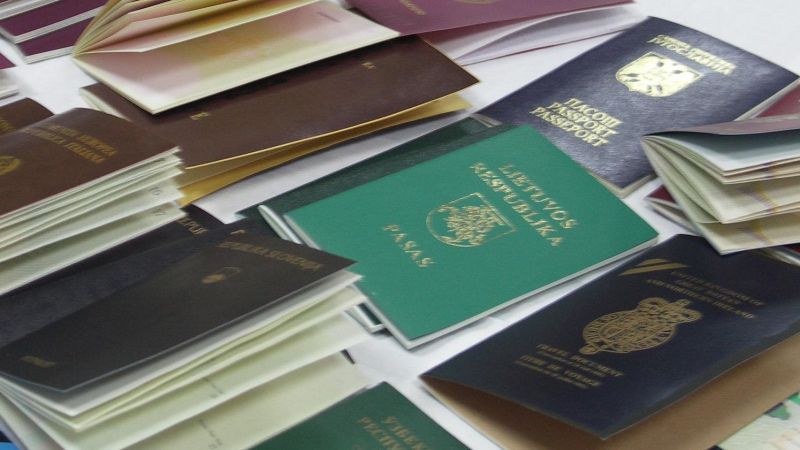 Заловиха банда, уреждала араби с паспорти