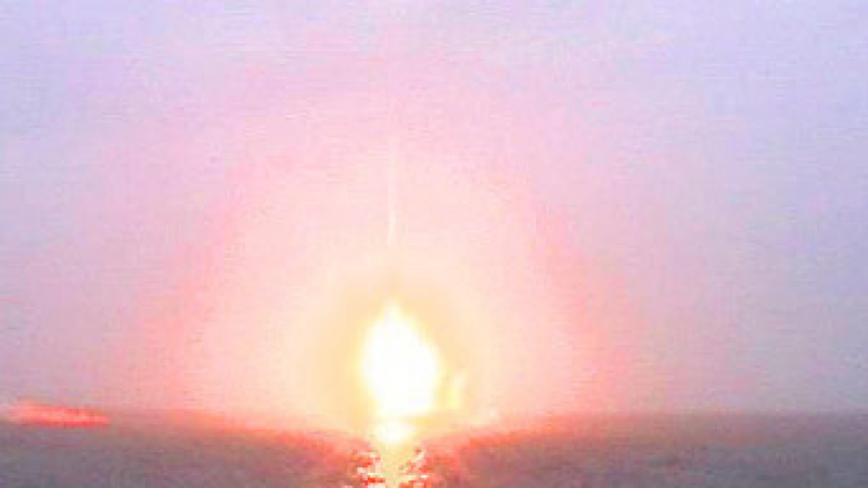 Руснаците изстреляха залпово две морски ракети „Булава”