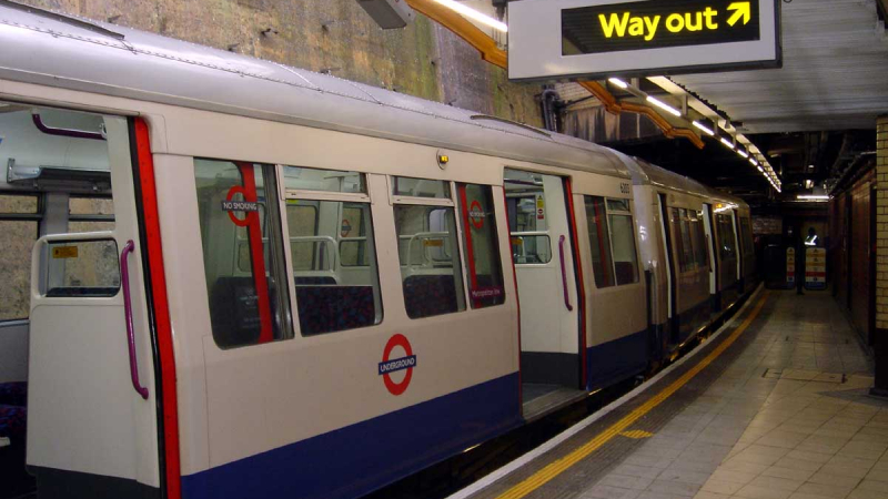 Лондонското метро стачкува заради пари