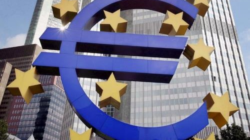Еврозоната облекчава гръцкия дълг