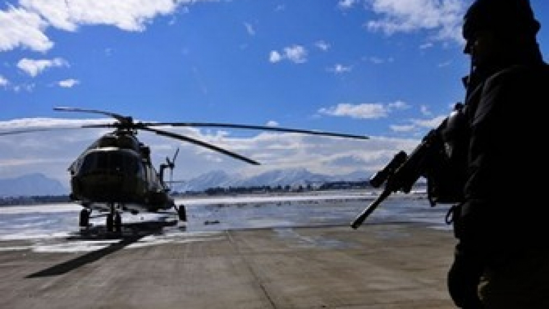 Русия предаде на Афганистан многоцелеви вертолети Ми-17