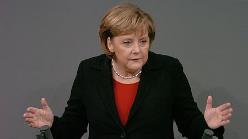 Меркел поиска спешни мерки в еврозоната