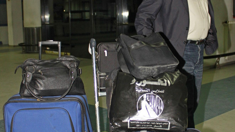 Съмнителен багаж евакуира пътници на Летище София