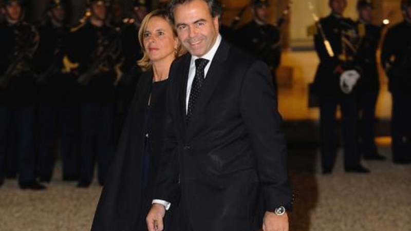 Съпругата на френския министър се обесила