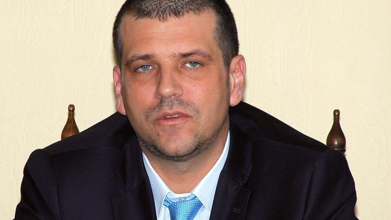 Калин Георгиев остава на поста си