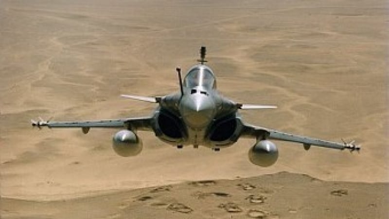 Френският изтребител Rafale победи европейския Typhoon