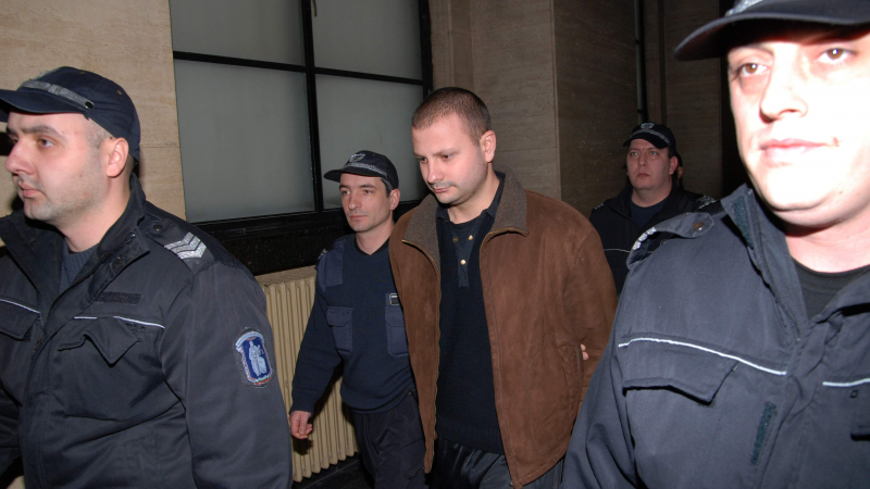 Съдът в Перник остави Заека в ареста 