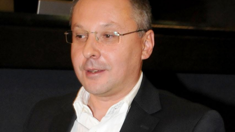 Станишев не одобрява манията за икономии на евродесницата 
